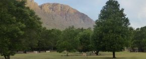 parkähnlich angelegt: Der Campingplatz an der Jamaka Farm