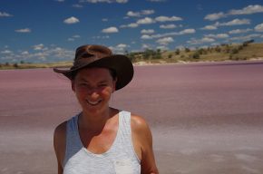 Rosarote Brille? Fehlanzeige - Die Pink Lakes im Murray-Sunset-Nationalpark erhalten ihre rosa Farbe durch Algen.
