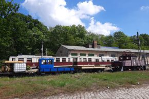 … und ein interessantes Eisenbahnmuseum. An den Wocheneden verkehren hier noch Züge.