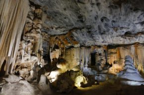 Die Cango Cave bei Oudtshoorn ist eine der schönsten Höhlen der Welt.